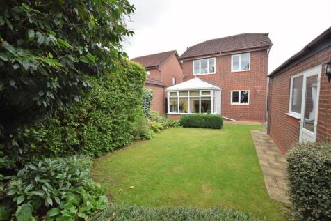 Private Enclosed Rear Garden