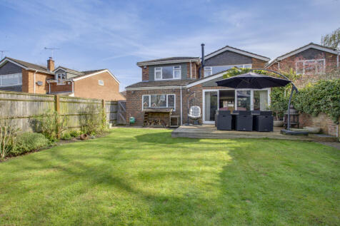 3 Spinners Walk, SL7 2AL-3