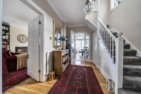 1305343-2-6843226...