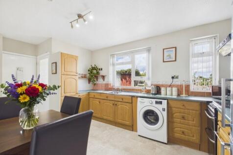 EWEMOVE SOUTH MOLTON - FIR TERRACE