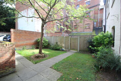 communal gardens 3Roger.jpg