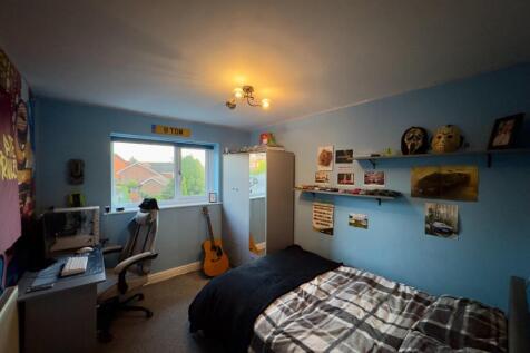 Bedroom 3 Photo, Clockhouse Grove, Burnley, 5 Bedr