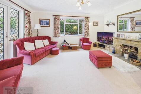 CAM02600G0-PR0580-STILL015.jpg