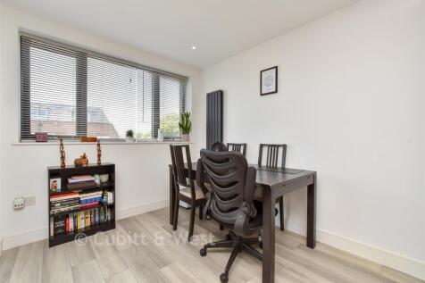 Lounge / Kitchen