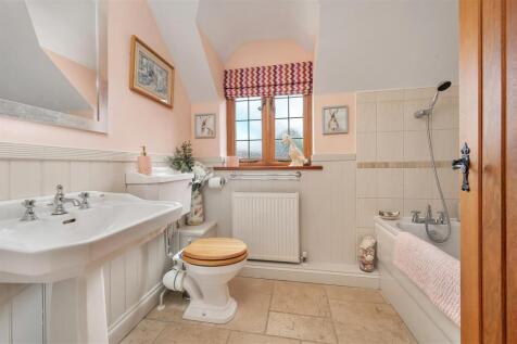 August Lodge PH-59.jpg