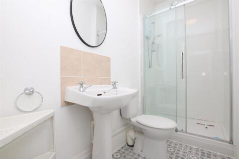 Shower Room 2.JPG