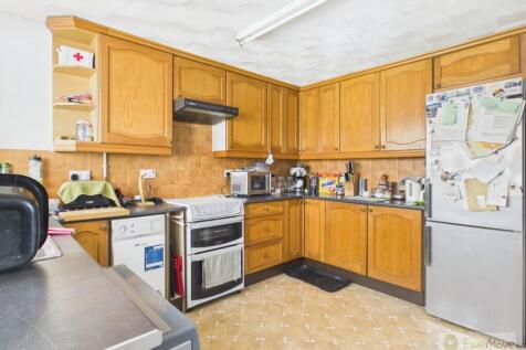 CAM03603G0-PR0064-STILL016