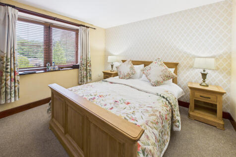 CAM03185G0-PR0113-STILL003