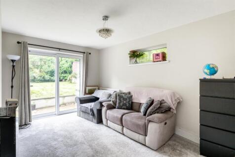 Annexe Sitting