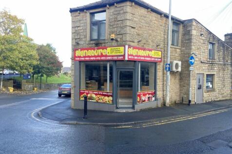 Retail Property (high street) to rent in barnoldswick