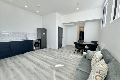 ** NEW BUILD DEVELOPMENT ** James Laurence are delighted to bring to the market a brand new development located in the heart of jewellery Quarter, Bullion Store Apartments! An intimate new development