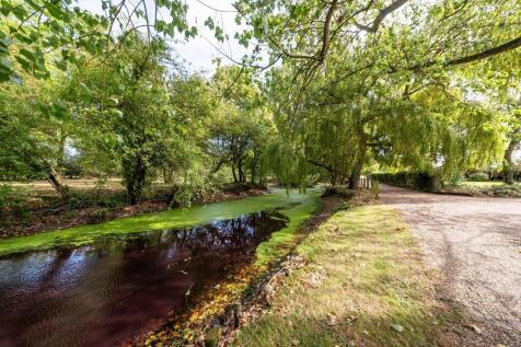 1440pxReads Hall-...