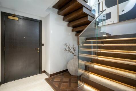 2 bed, 3 bath Penthouse in Manchester - Photo 16