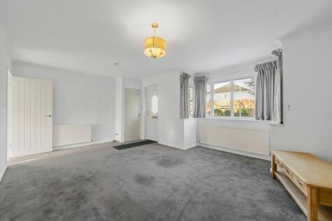 Wayside Court, Mi...