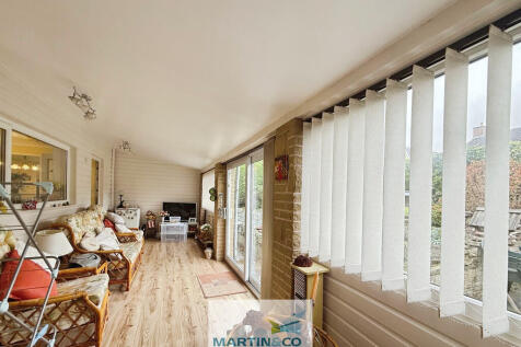 7748beb3--454F-A9...