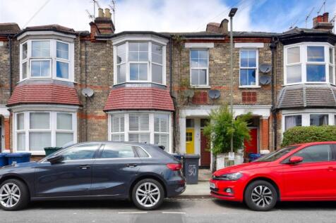 30_Kitchener_Road_Pic_1.jpg