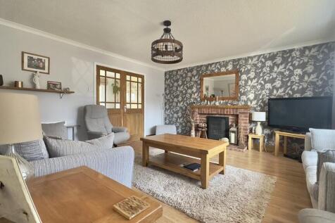 FullSizeRender (4...