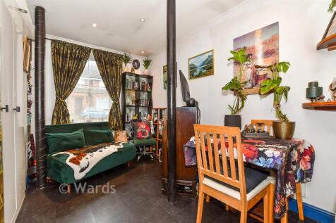 Kitchen/ Lounge