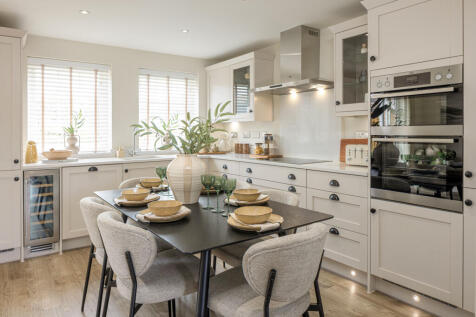 Shenton kitchen 2 SaxonGreen