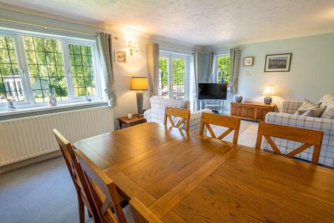 Family /Dining Room