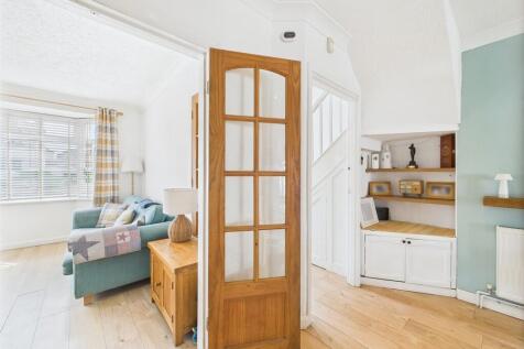 CAM02089G0-PR0546...