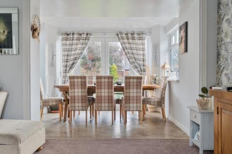 1384649-70-692884f089151-ARW-1