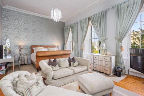 4 bed, 2 bath Town House in Edinburgh - Photo 20