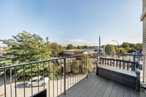 Balcony2.jpg