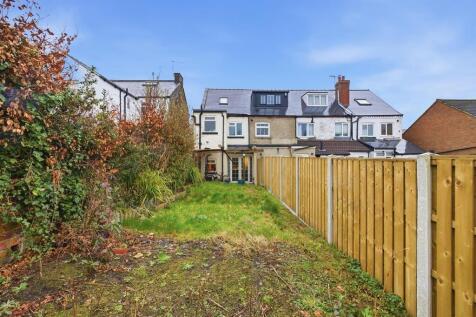 15 Cecil Road, Dronfield 21_297.jpg
