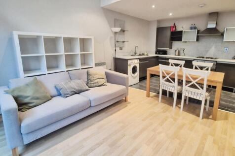 VIDEO TOUR AVAILABLE | AVAILABLE 8TH AUGUST | FULLY FURNISHED | SECURE ALLOCATED PARKING | BALCONY | BILLS PACKAGE AVAILABLE FOR STUDENTS AT ADDITIONAL COST The Boatmans building is in an excellent lo