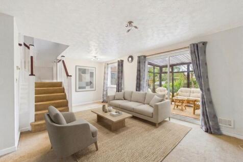 Lounge (Virtually Furnished)