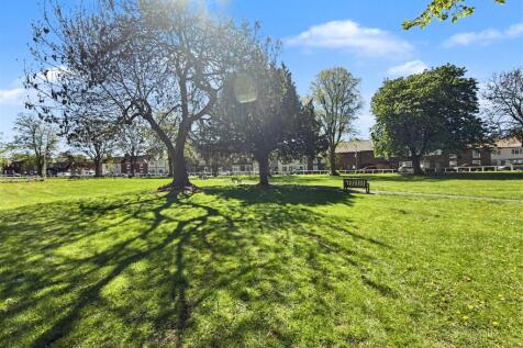 Cockerton Green To Front