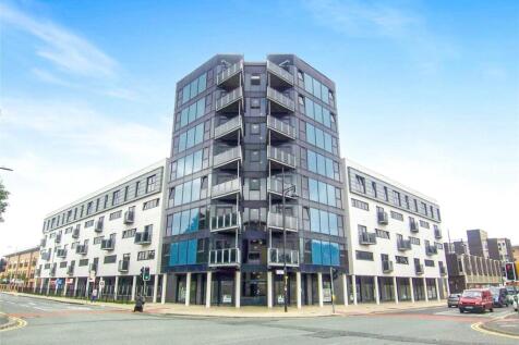 NO DEPOSIT OPTION AVAILABLE | AVAILABLE 20TH JULY | SECURE ALLOCATED PARKING SPACE | Bishops Corner is located just off Stretford Road in Hulme and is in a great position for access to all parts of Ma