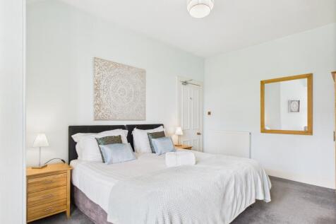 CAM03185G0-PR0103-STILL007