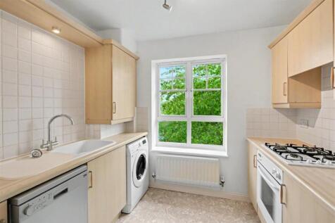 Kitchen_1.jpeg