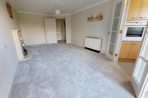 Henbury Court - Living Room