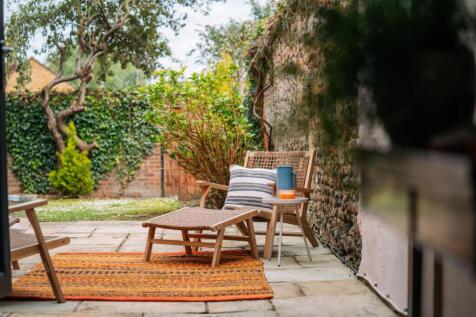 13 Southgate Street [Sun Terrace] 01.jpg