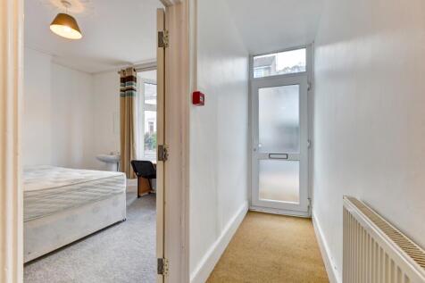 128 Upper Lewes Road Front Entrance