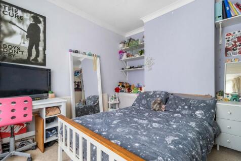 Dining Room (Used as a bedroom)