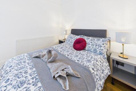 CAM03974G0-PR0120...