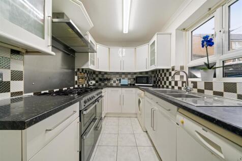 14 Belgrawe Road TW4001.jpg