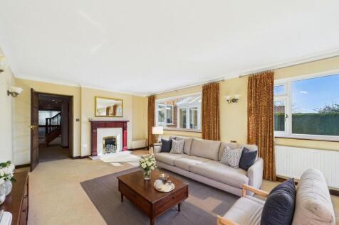 Lounge (Virtually Furnished)