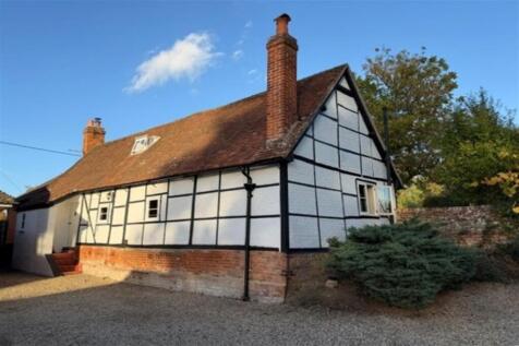 2 Bedroom Detached in RG27 0AJ