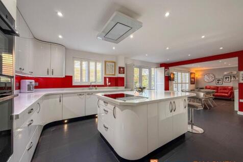 Living/Dining Kitchen