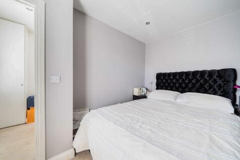 Bedroom 2 angle 2