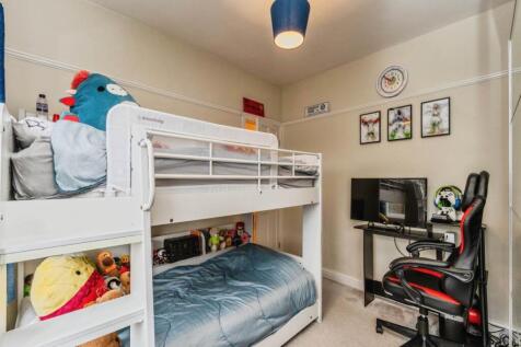 Bedroom 2 (1)
