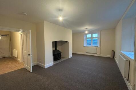 WhatsApp Image 2025-11-18 at 16.30.45 (1).jpeg