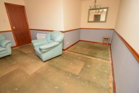 LOUNGE-DINING ROOM-2.jpg