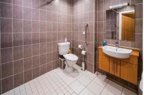 PARK HOUSE BATHROOM.jpg