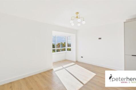 Open Plan Kitchen & Living Room